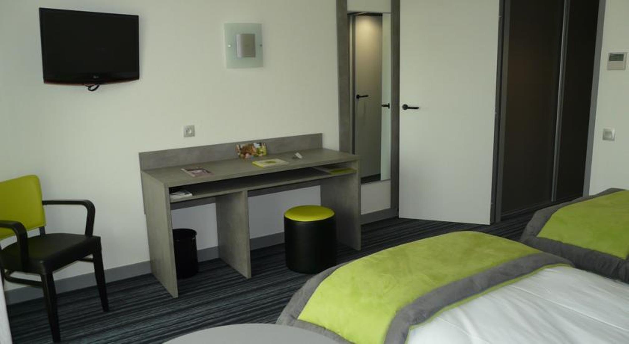 Hotel Le Chatard Sarcey Bagian luar foto