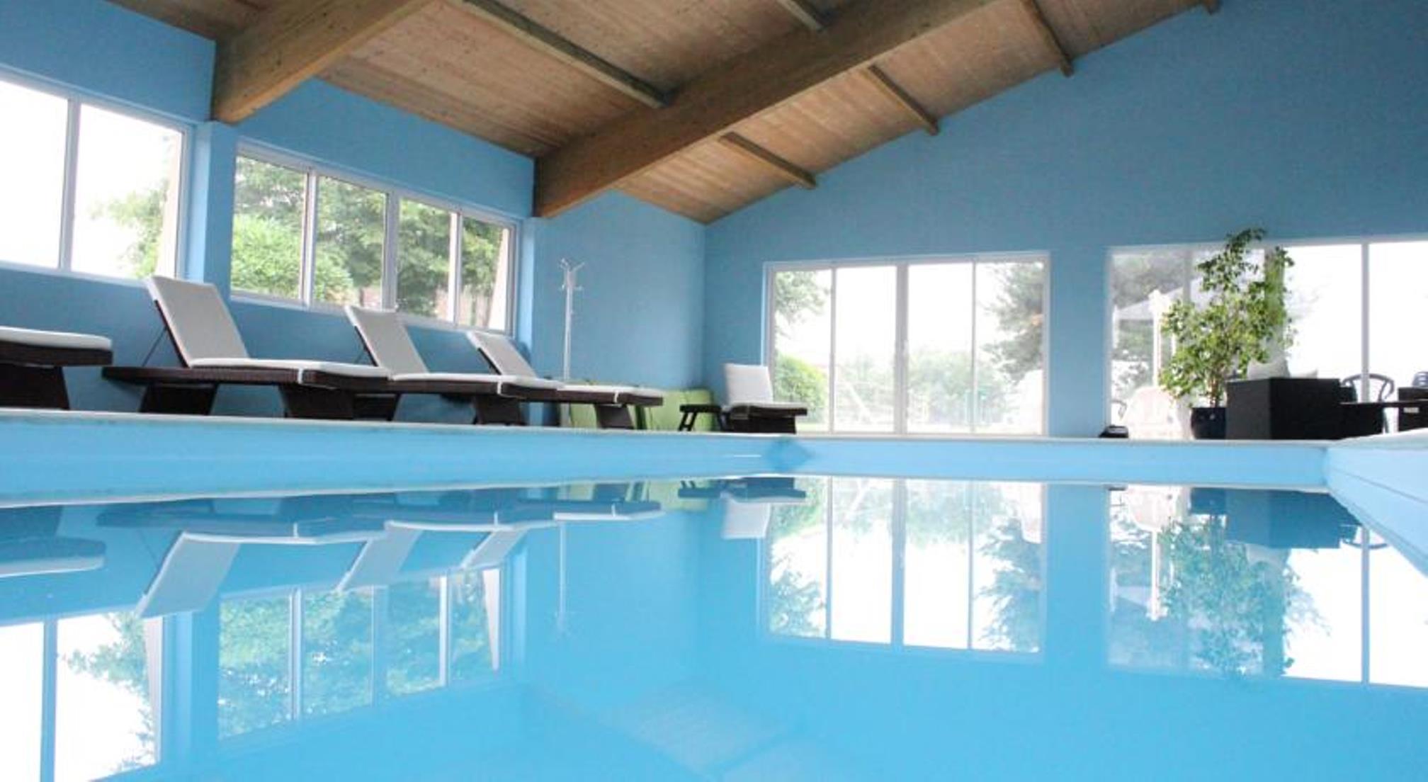 Hotel Le Chatard Sarcey Bagian luar foto
