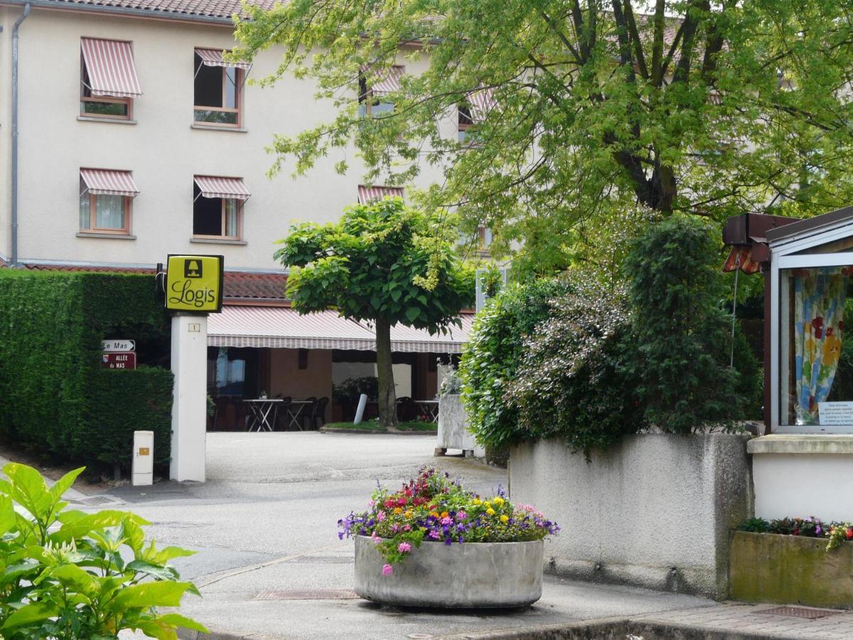 Hotel Le Chatard Sarcey Bagian luar foto