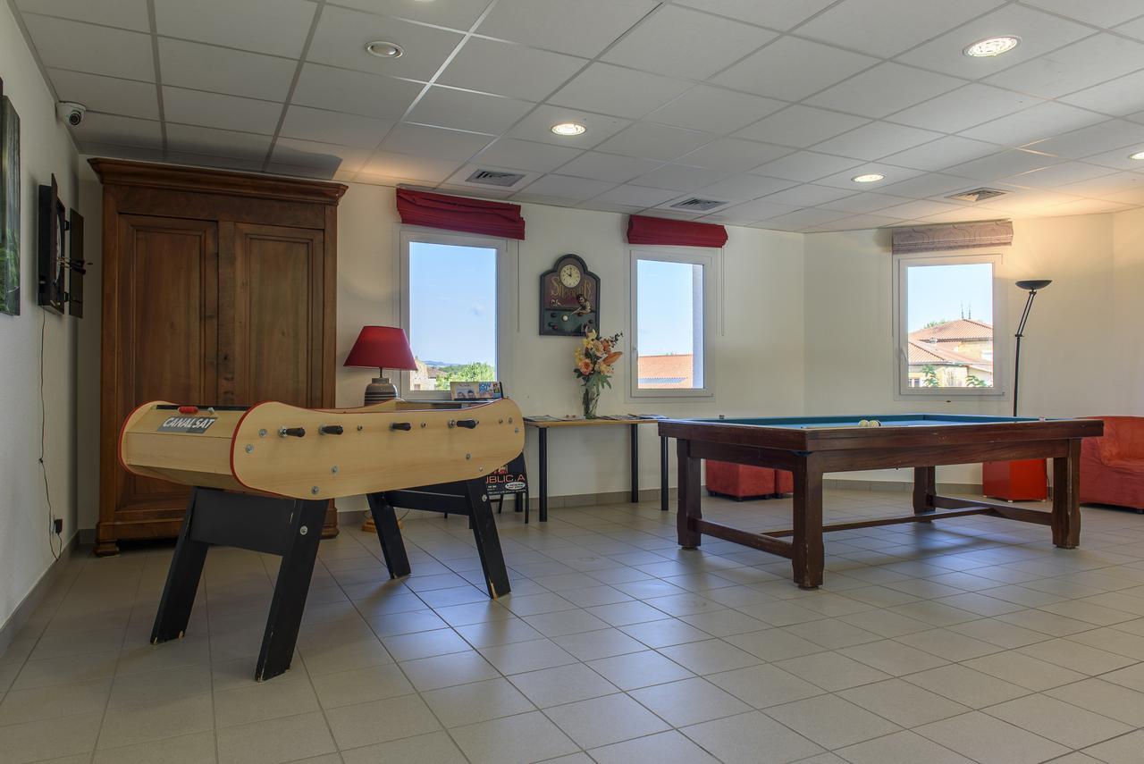 Hotel Le Chatard Sarcey Bagian luar foto