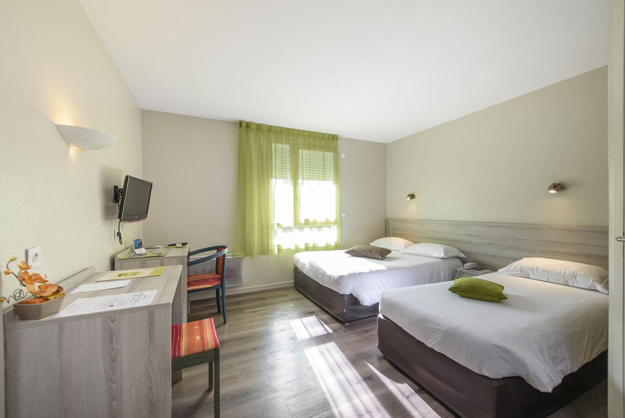 Hotel Le Chatard Sarcey Bagian luar foto